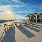 White Rock & Hotel