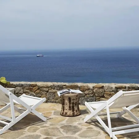 White Rock & * Houlakia