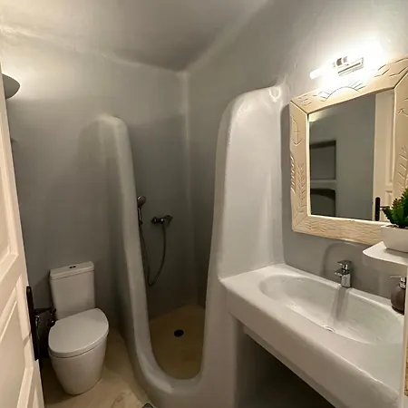 White Rock & ホテル *