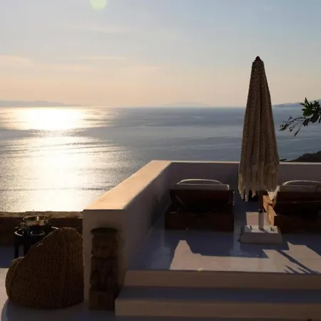 ホテル White Rock & *