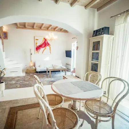 White Rock & Hotel Houlakia (Mykonos)