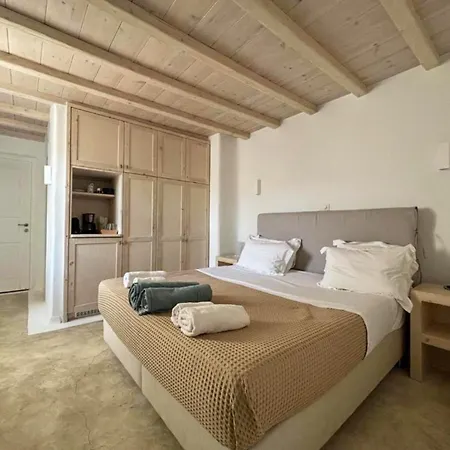 White Rock & * Houlakia (Mykonos)