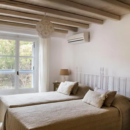 White Rock & ホテル