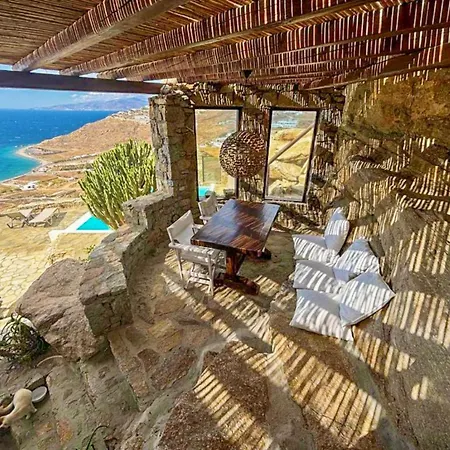 White Rock & Hotel Houlakia (Mykonos)