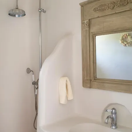 White Rock & Hotel *