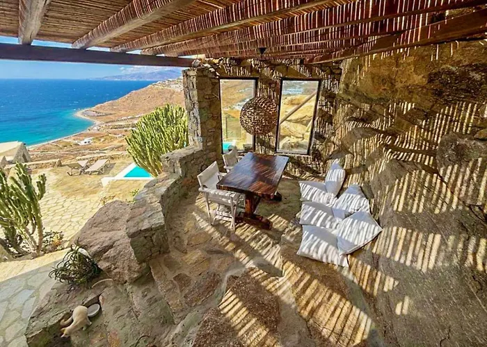 White Rock & Hotell Houlakia (Mykonos)